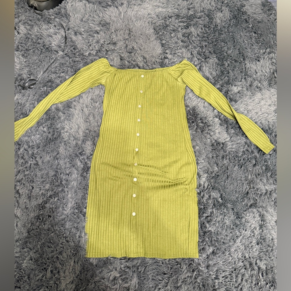 Lime Green Ribbed Button-decor  Dress